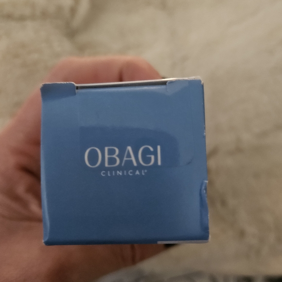 Obagi Kinetin+ Hydrating Cream - Blue, White, and Cream Packaging - Picture 5 of 6